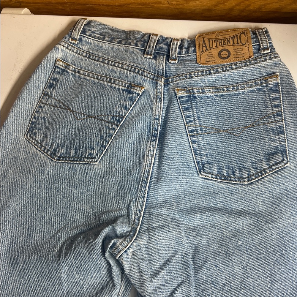 High Rise Light Blue Jeans - Picture 6 of 12